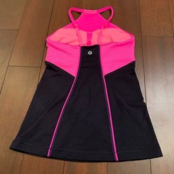 Lululemon Halter Tank Top - Flip with no Flop Tank - Picture 4 of 4